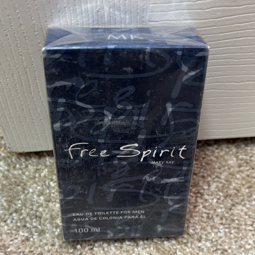 Mary Kay Free Spirit Eau de Toilette - Black Packaging